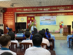 Đồng Xuân Trường - UVBTV Tỉnh đoàn, Giám đốc Trung tâm hoạt động Thanh thiếu niên tỉnh Kiên Giang triển khai chuyên đề tư vấn khởi nghiệp sáng tạo cho thanh thiếu niên.