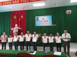 Tây Yên A tổ chức Đại hội cháu ngoan bác Hồ Năm học 2015 - 2016.